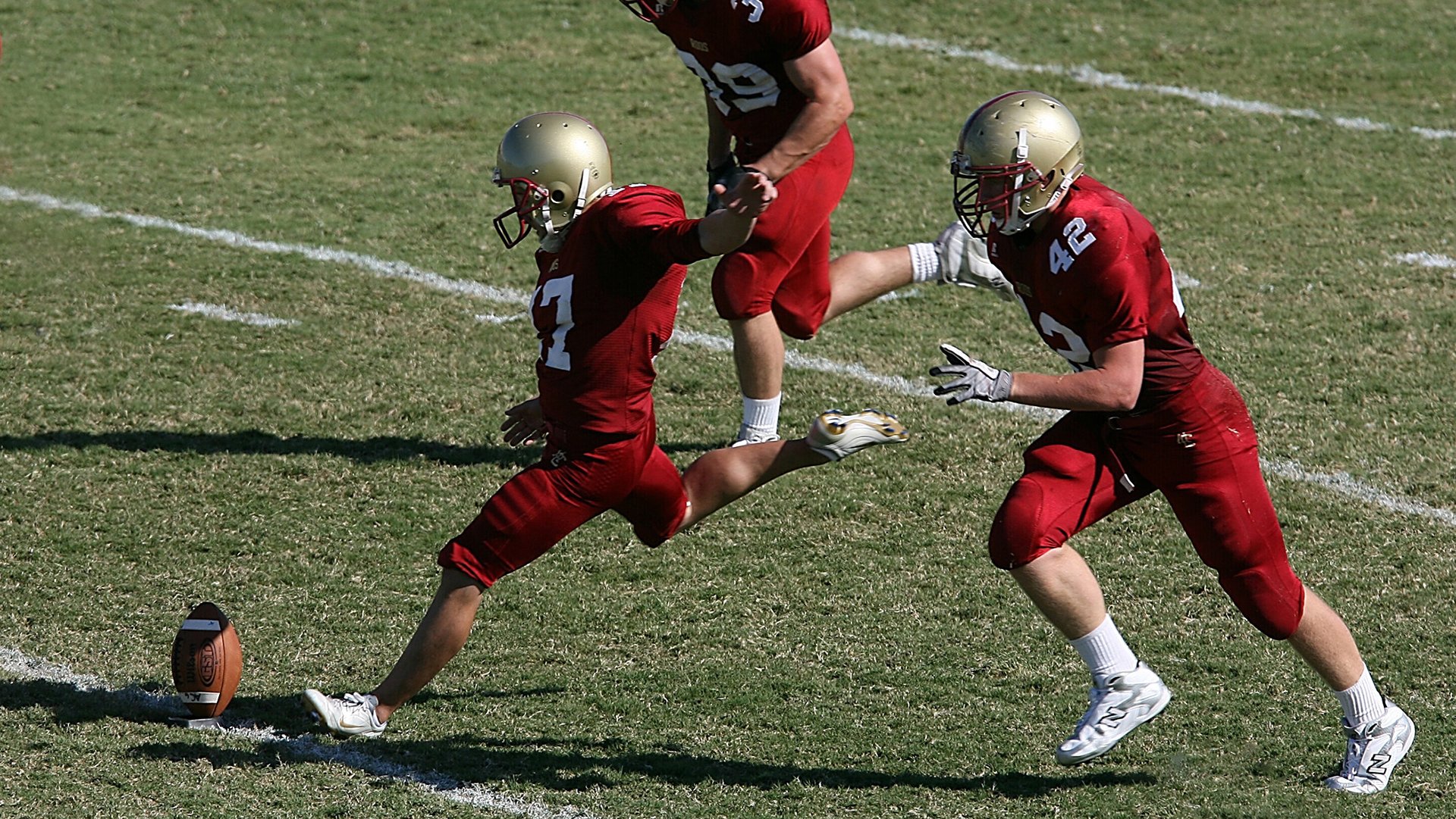 全国高校排球锦标赛激战正酣多队爆冷，2021高校排球比赛